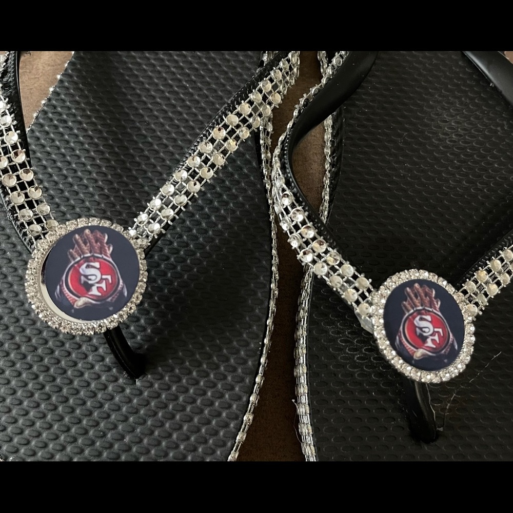 San Francisco 49ers sandals
